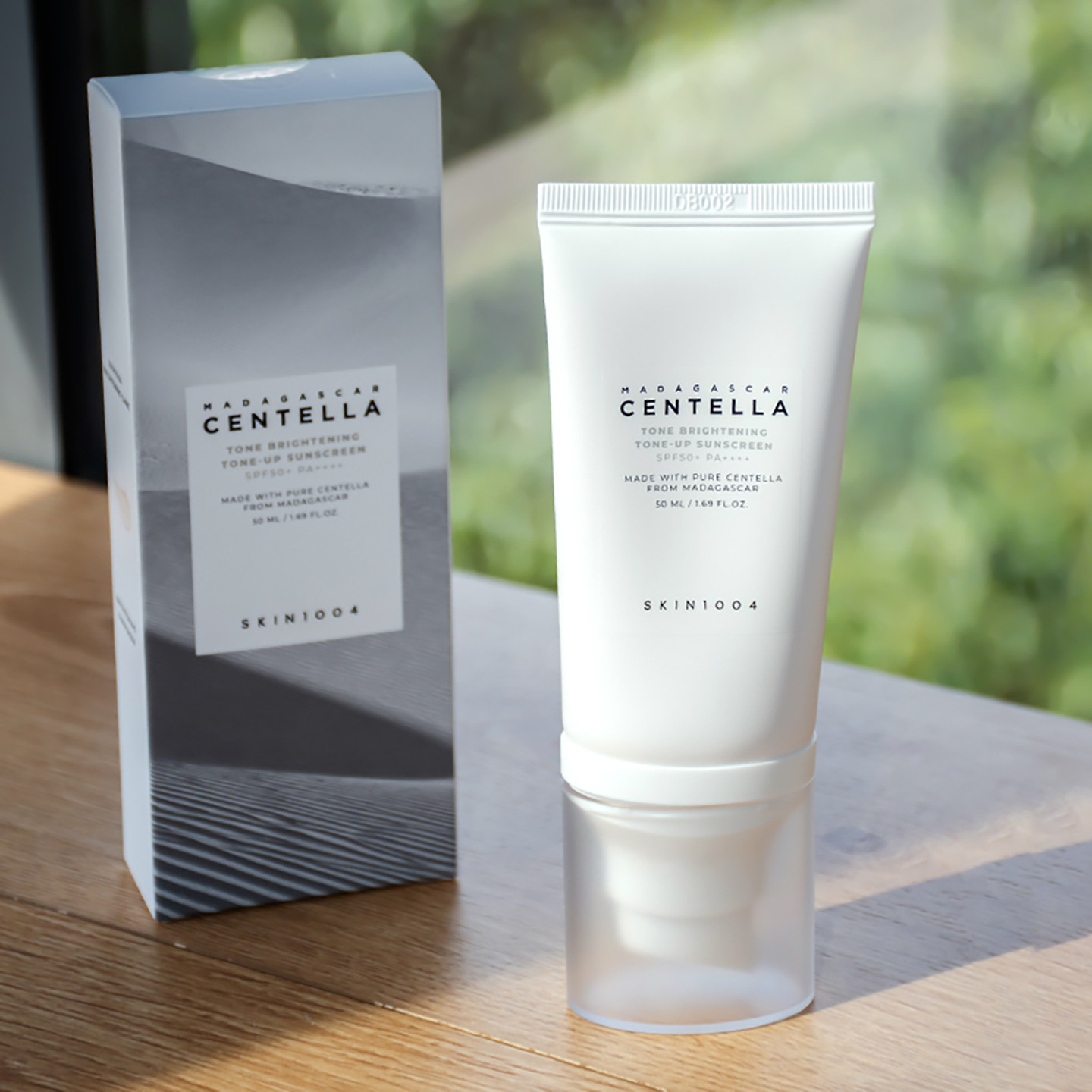 Luxury Skincare Korea - Skin1004 Centella Tone Brightening Capsule SunCream