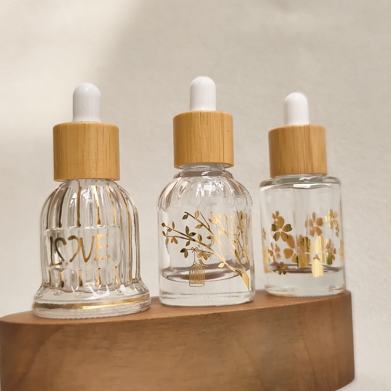 Glass Essential Oil Bottle wit – обзор и цена Luxury Skincare Samples