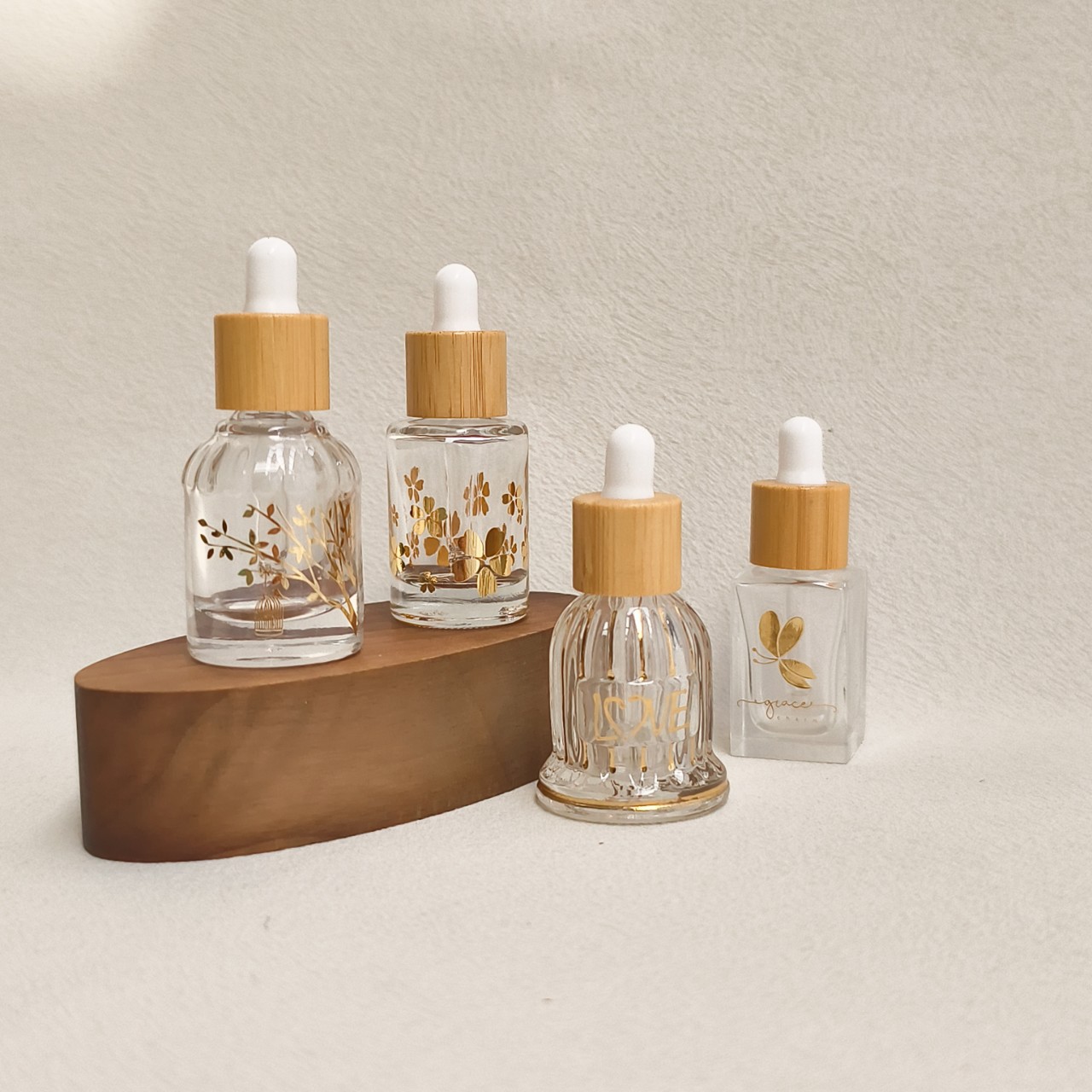 Glass Essential Oil Bottle wit – обзор и цена Luxury Skincare Samples