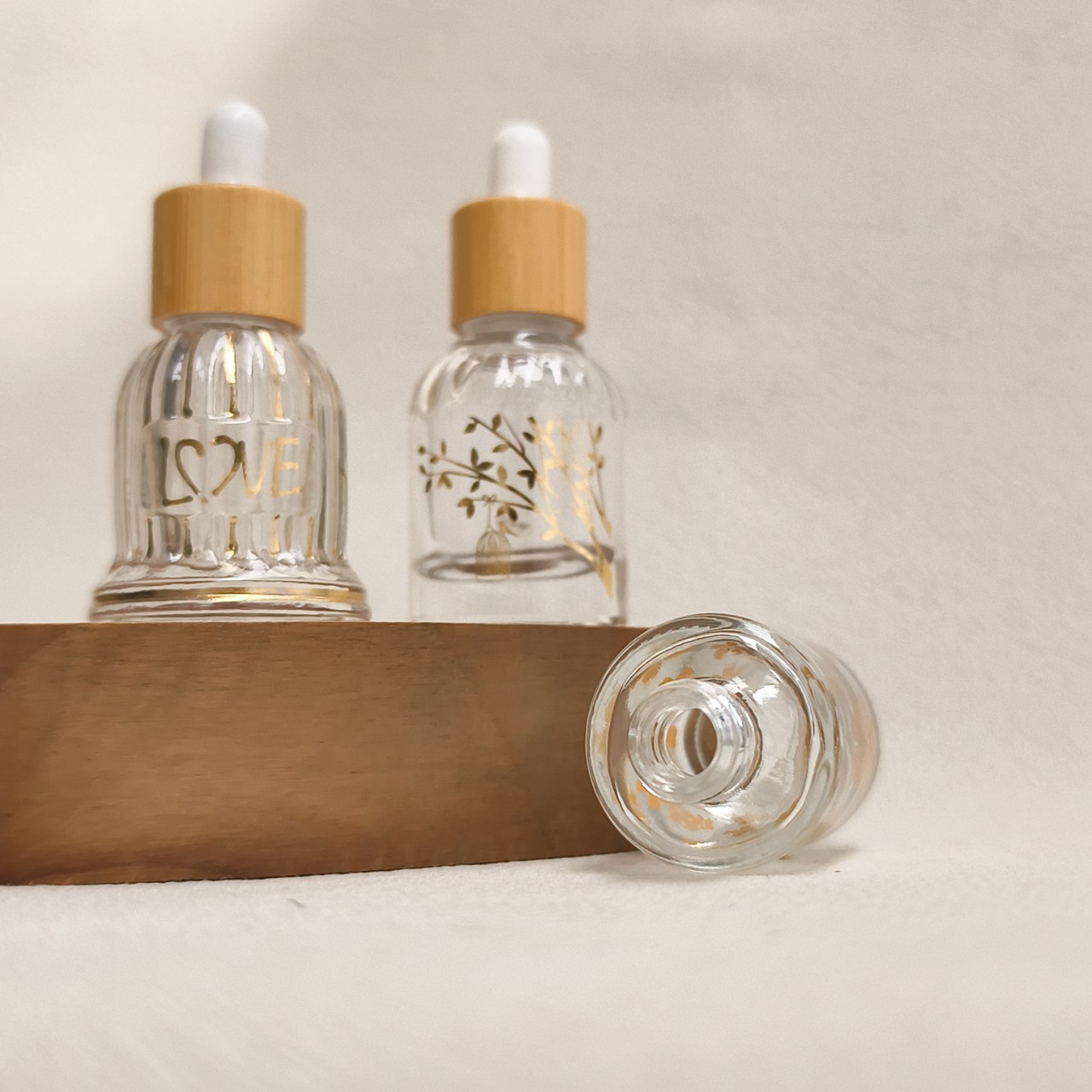 Glass Essential Oil Bottle wit – обзор и цена Luxury Skincare Samples